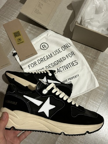 Golden goose running - golden,